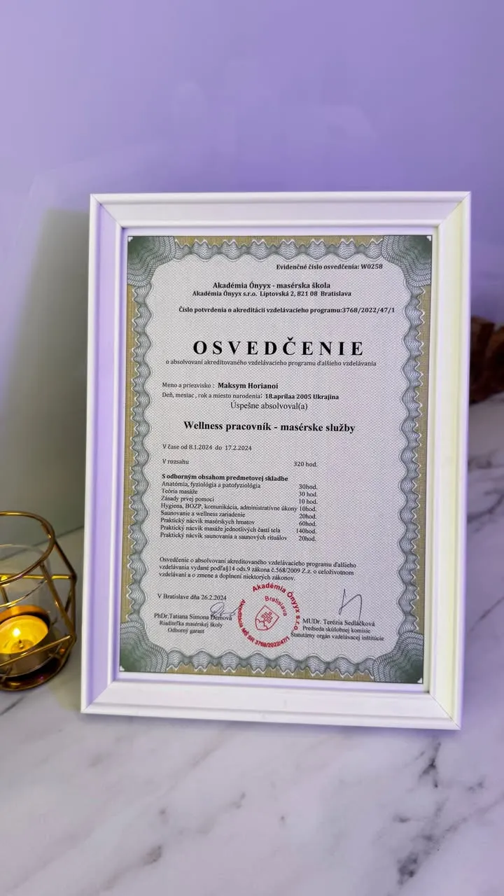 Osvedčenie o absolvovaní akreditovaného vzdelávacieho programu – Wellness pracovník – masérske služby (320 hod.), Akadémia Ónyyx – masérska škola, Bratislava, 26. februára 2024